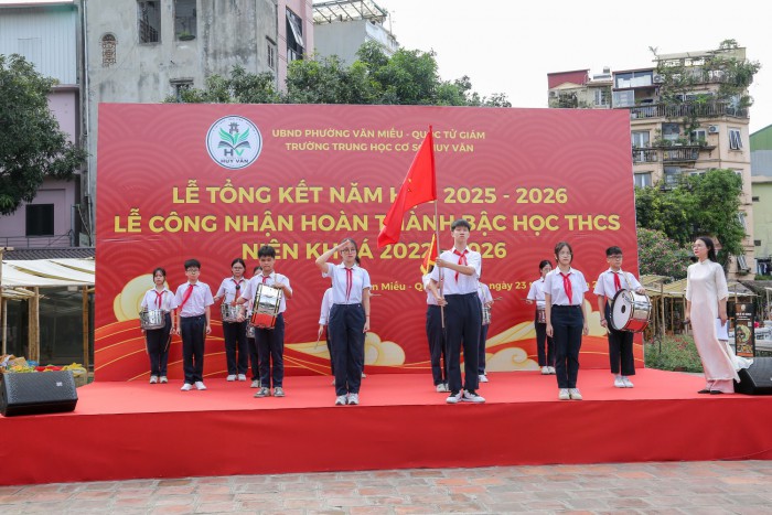 TRƯỜNG THCS HUY VĂN TỔ CHỨC LỄ TỔNG KẾT NĂM HỌC 2025 - 2026