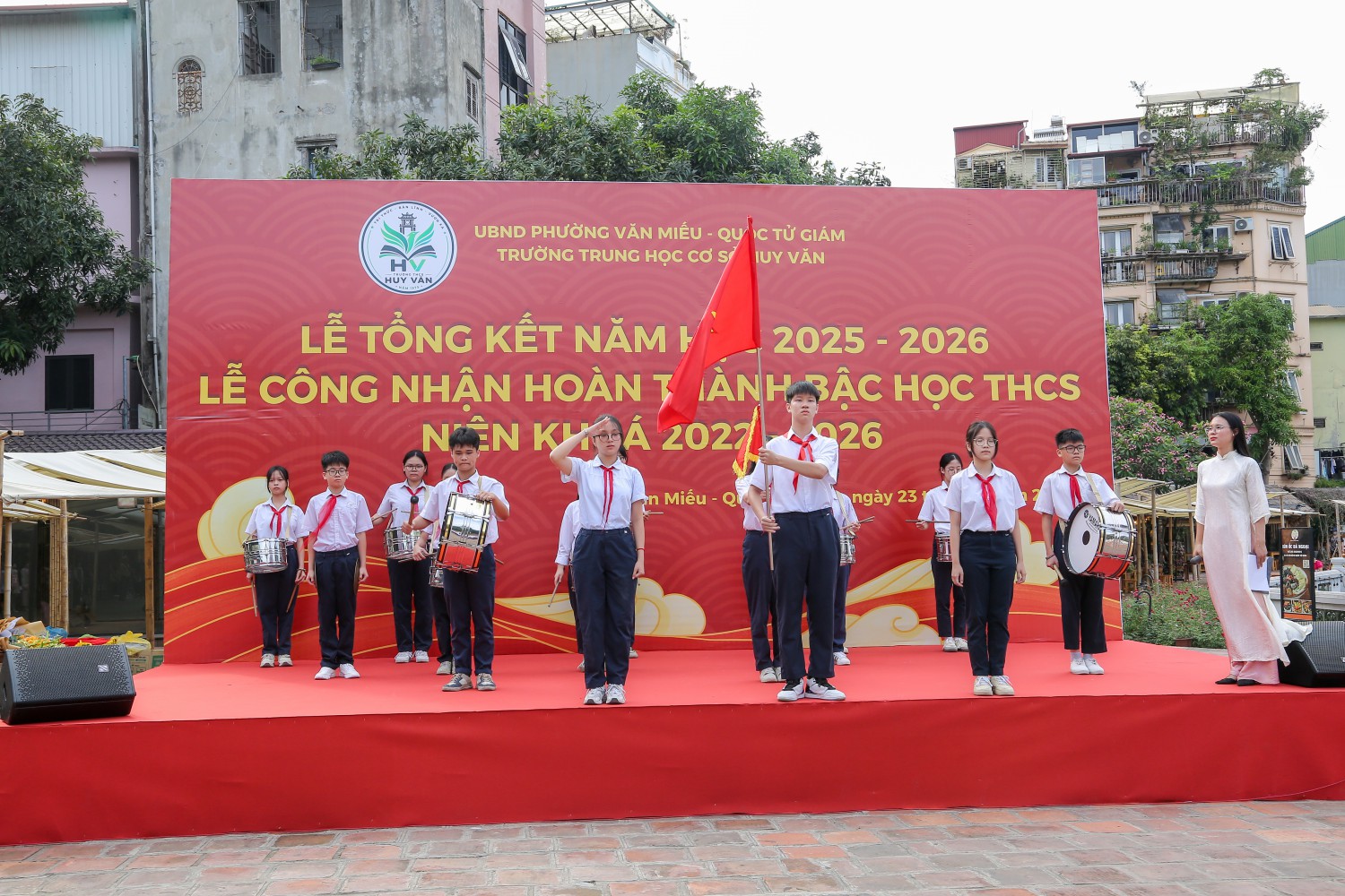 TRƯỜNG THCS HUY VĂN TỔ CHỨC LỄ TỔNG KẾT NĂM HỌC 2025 - 2026